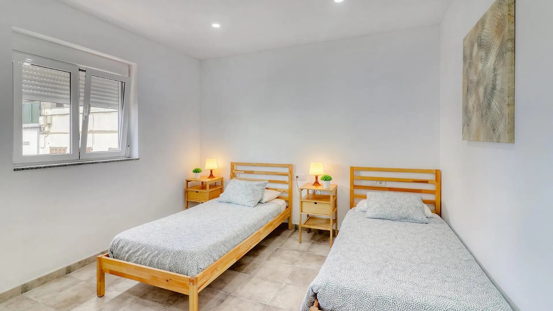 Big Terraced House, 100M To The Beach, With Bbq And Sea View