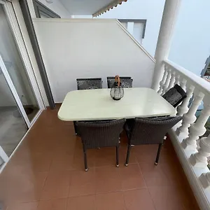 Vista Hermosa 4 Apartment